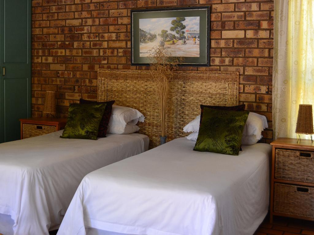 Boga Legaba Guest House & Conference Centre Mafikeng Exterior photo