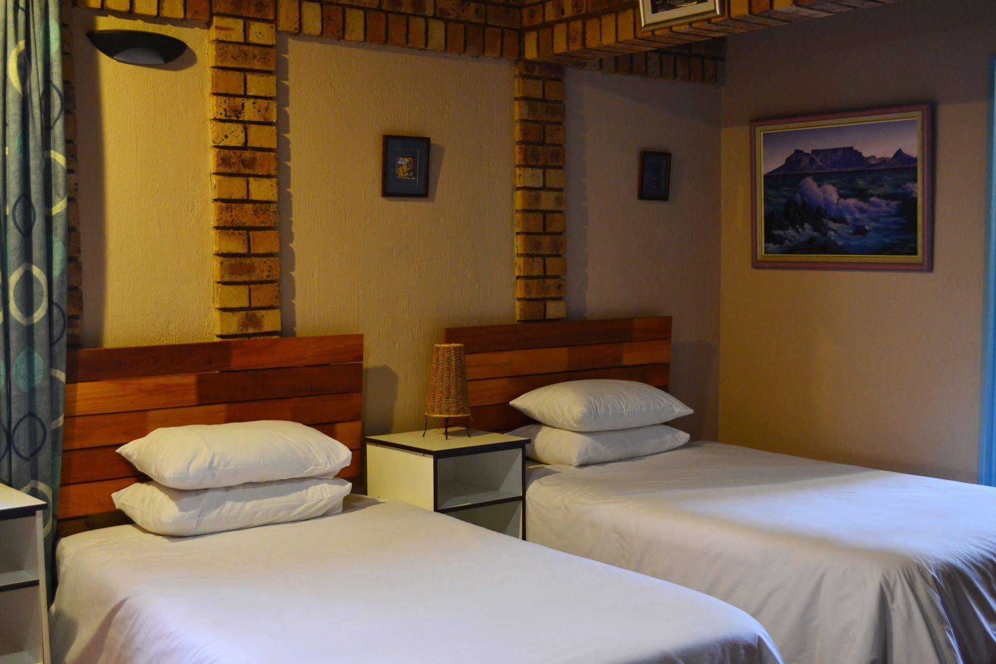 Boga Legaba Guest House & Conference Centre Mafikeng Exterior photo